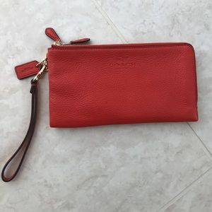 ❤️Authentic Coach Poppy Red Wristlet/Wallet NWOT❤️